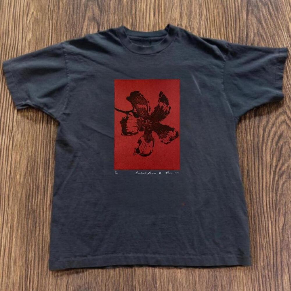 Gildan Men Black T-Shirt, Black + Red Graphic Tee